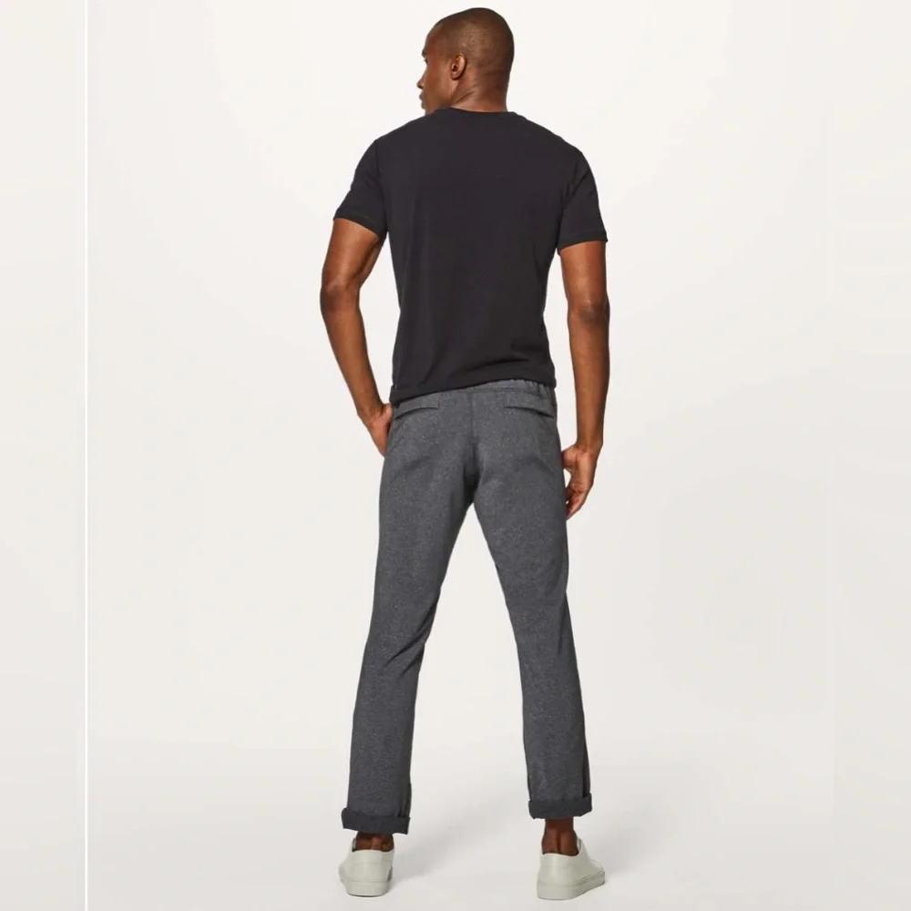 Lululemon Men Discipline Straight Leg Jogger Pant 32